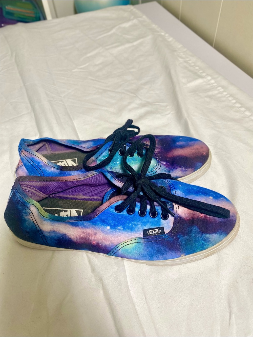 VANS Men's 5.5 Women’s 7 Galaxy Print Low Top LaceUp Sneakers Canvas Blue Purple